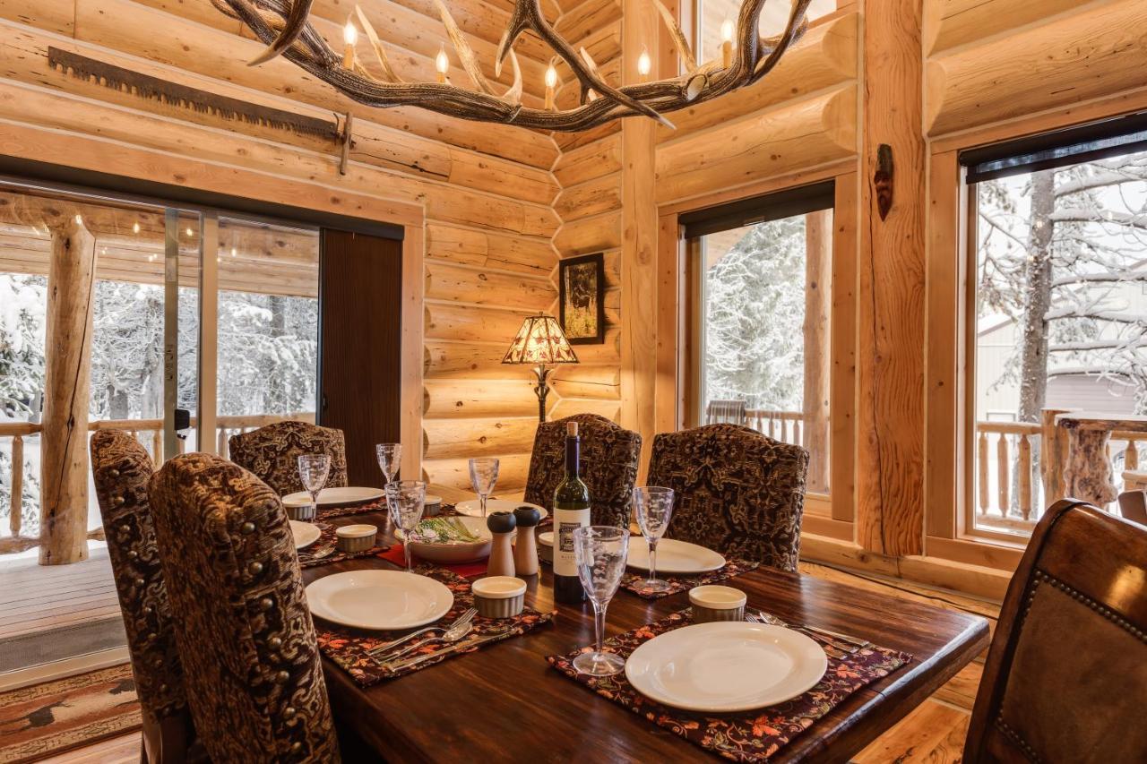 Lumberjack Lodge By Kabino Hot Tub Fire Pit Satellite Wifi Grill Large Porch Island Park Zewnętrze zdjęcie