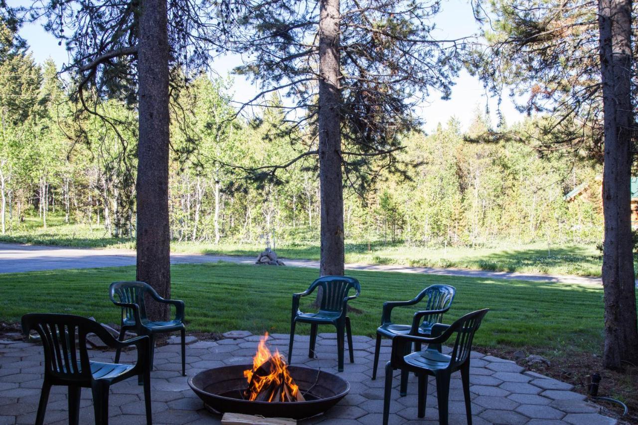 Lumberjack Lodge By Kabino Hot Tub Fire Pit Satellite Wifi Grill Large Porch Island Park Zewnętrze zdjęcie